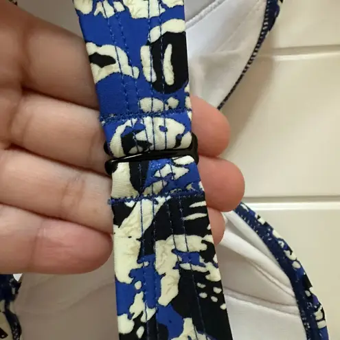 Out From Under NWT‎ Urban Outfitters Bikini Top Floral Print Blue White Large