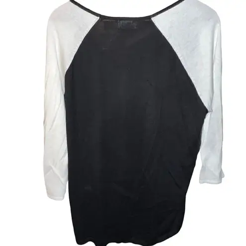 Old Navy  High low light weight long sleeved sweater with scoop neck size medium