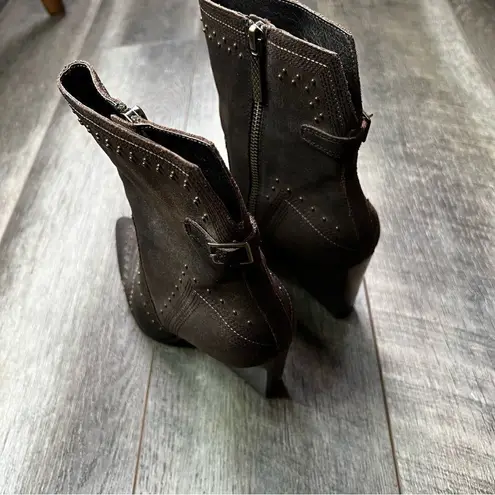 DONALD J. PLINER Vegas Brown Leather Studded Heeled Boots Size 7