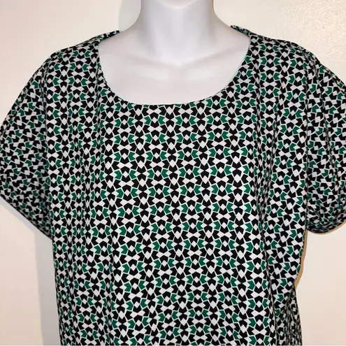 MELLODAY Black, White & Green Geometric Women’s Casual Top Medium