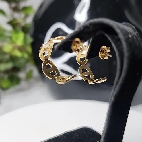 Gold Mariners Chain Link Open Hoop Earrings New