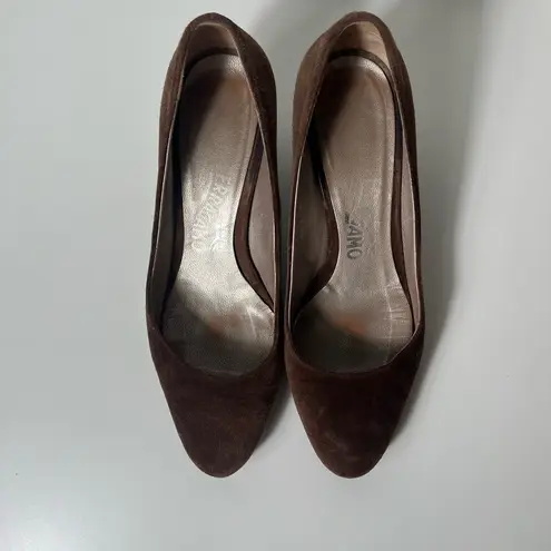 Salvatore Ferragamo Brown Suede Round Toe Kitten Heel Pumps