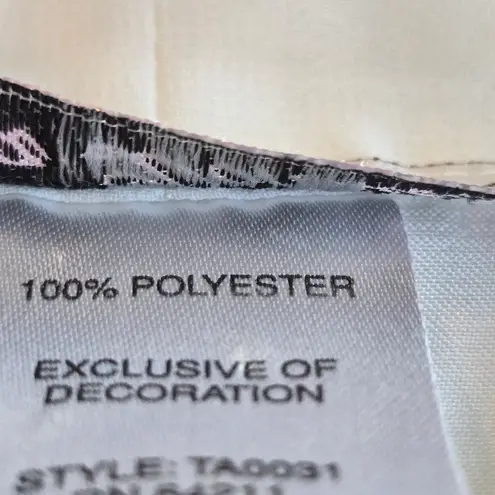 Linea Donatella Bride white Robe for wedding day size large X large good used condition thumbnail 13