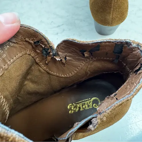 Carlos Santana Brown Suede Vivien Floral Boots Size 7.5