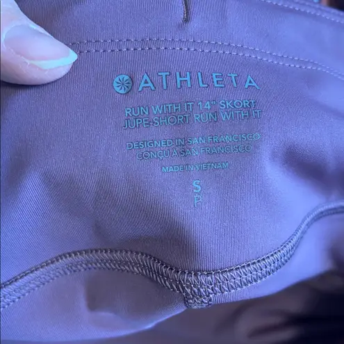 Athleta Stylish  Women's  Run With It 14” Skirt in Purple Print