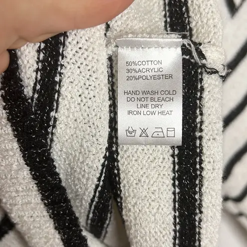 ee:some Black & White Striped Knit Crewneck Sweater