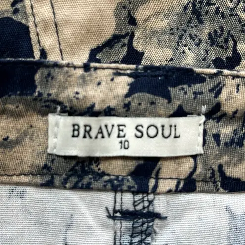 Brave Soul Navy Blue and Cream Floral Print Skirt Womans Size 10