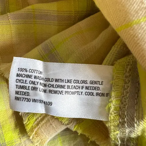 Wild Fable  Women's Yellow Plaid Cropped Button Down Shirt - Size Medium - NWT