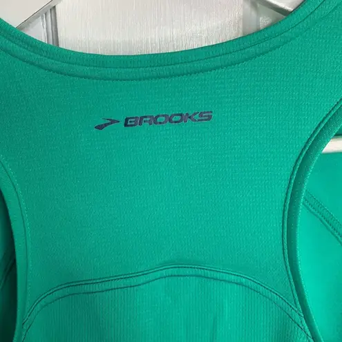 Brooks  Women’s Green Running Tank with Zip pocket W-892 Size L