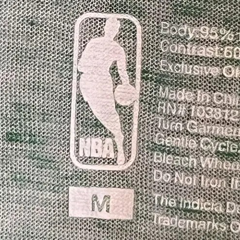 Boston Celtics Shirt Womens Medium Green NBA Basketball V Neck Short Sleeve