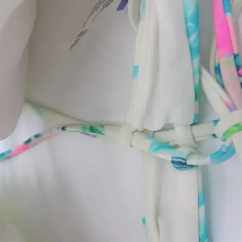 NEW Radio Fiji Corona High Neck bikini top, Medium, floral cream