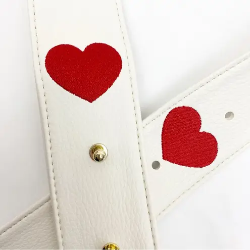 Clover Bolsos Lia Auxiliary Crossbody Bag Guitar Strap: Embroidered Red Hearts