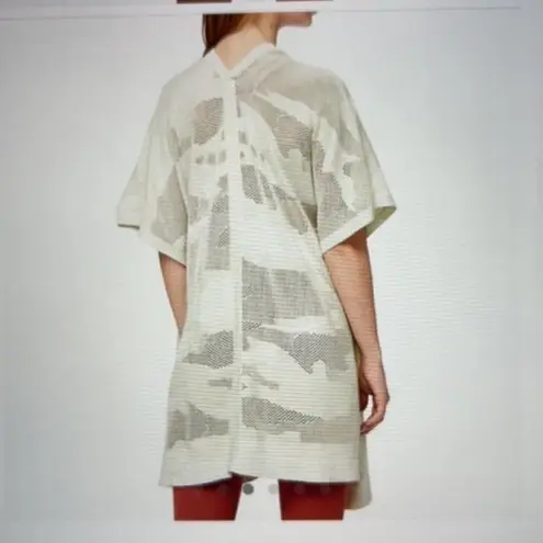 Lululemon  Find Your Light Wrap