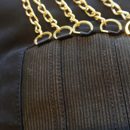 Saphire Red black pencil skirt with gold chain (detachable) Size undefined