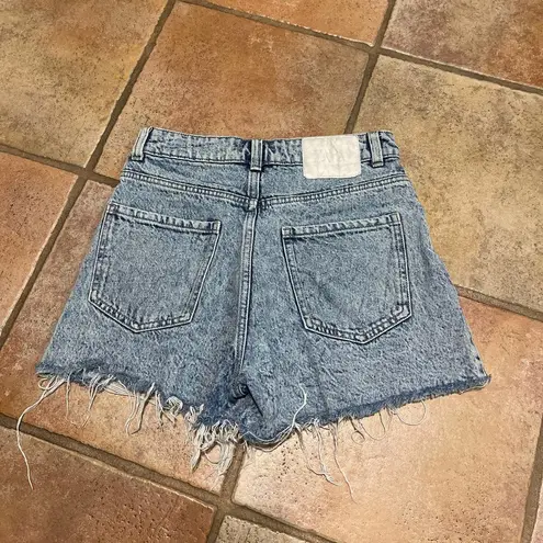 ZARA  high waist button fly acid washed cut off denim shorts