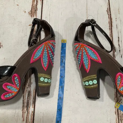 Colin Stuart EMBROIDERED FLORAL WITH BEADS PLATFORM HEELS