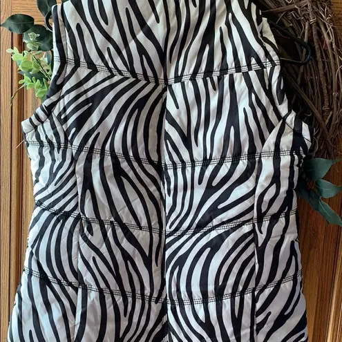 NWT Vanity puffer vest Black