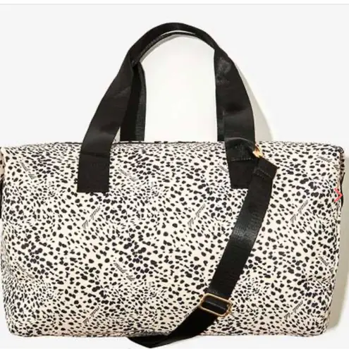 NWT MALI & LILI Weekender Bag Black