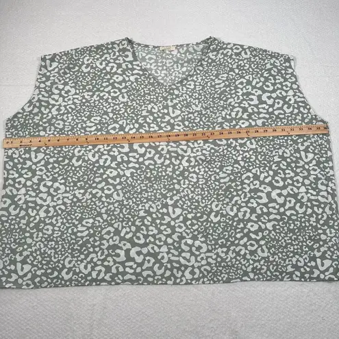 Oddi  Women's Large Poncho Top Sleeveless Animal Print Green/White Coverup