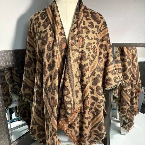 Steve Madden Steve Maddon sweater/shaw size osfm