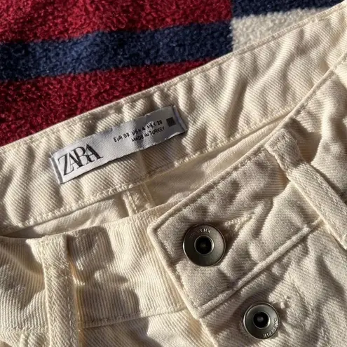ZARA  cream white high waisted wide leg denim jeans
Women’s USA 4