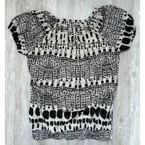 Daisy Fuentes | Women's Geometric Print Puff Sleeve Blouse | Small