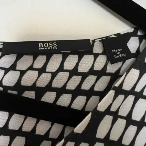 Hugo Boss π₯ Boss Black & White Geometric Dress β Size Large π₯