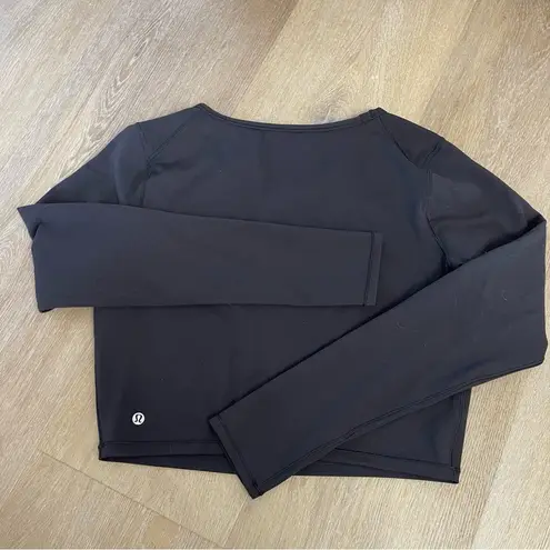 Lululemon  Long Sleeve Crop Top