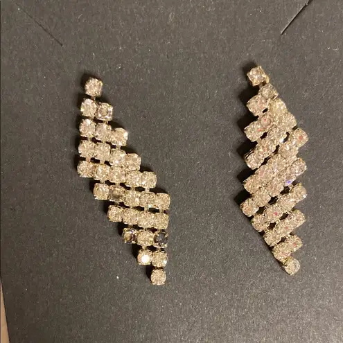 Vintage Austrian Crystal Earrings Silver Tone Pierced Drop 1.25" Sparkly