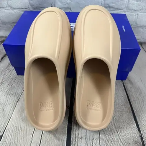 P448 Women’s Flo Apron Toe Mules Shoes Lightweight Italian Taupe Cipra 40-41 NIB