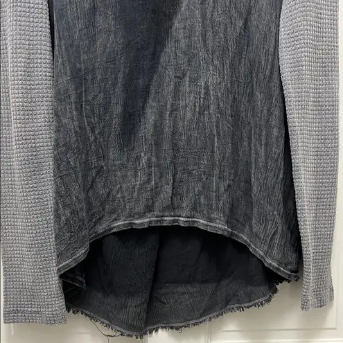 XCVI Charcoal Gray Mixed Media Textured Long Sleeve Top - Size Large