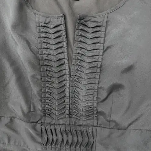 Mossimo Elegant Black V