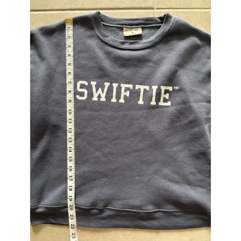 Taylor Swift Swiftie Sweatshirt Womens Medium Blue Eras Tour Soft Cozy