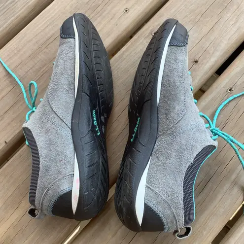 Womenโs practical L.L. Bean shoes ๐๐ Gray Size 9.5