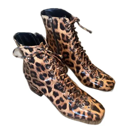 Schutz Kika Leopard Print Patent Leather Lace-Up Boot Shiny size 8.5B block heel