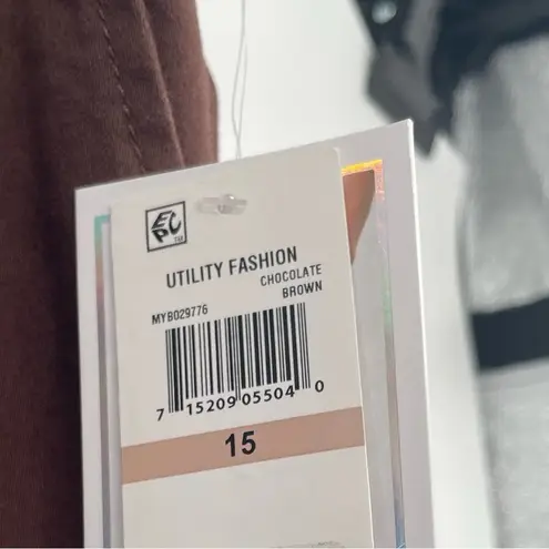 Tinseltown Juniors' Utility Joggers in Chocolate Brown Size 15