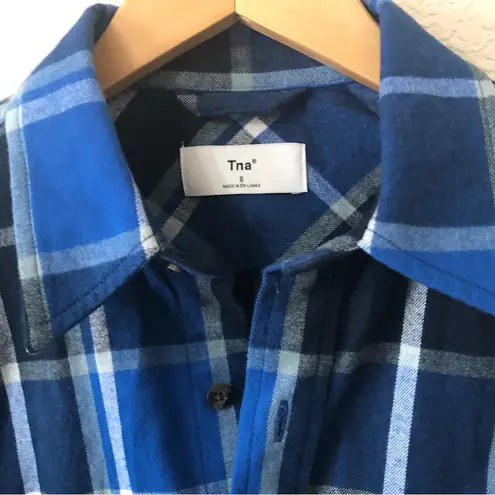 Aritizia Tna Plaid Cropped Flannel Button Up Black, Blue & White