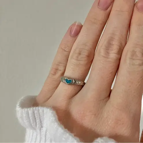 Crushed Turquoise Heart ‘89 Silver Ring Vintage “Jolene” Minimal Western Blue Jewelry