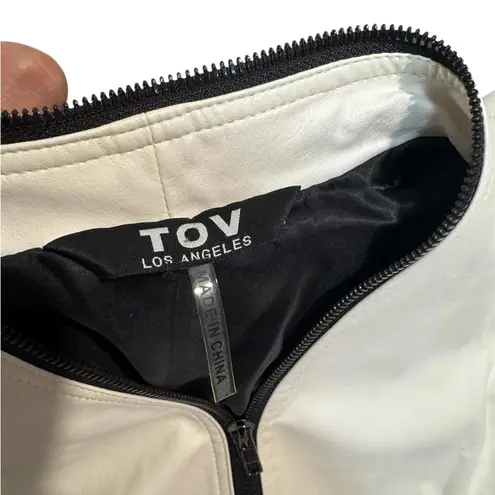 TOV Los Angeles Faux Leather Jacket
Size: 38 (fits like a US Small/Medium) Tan