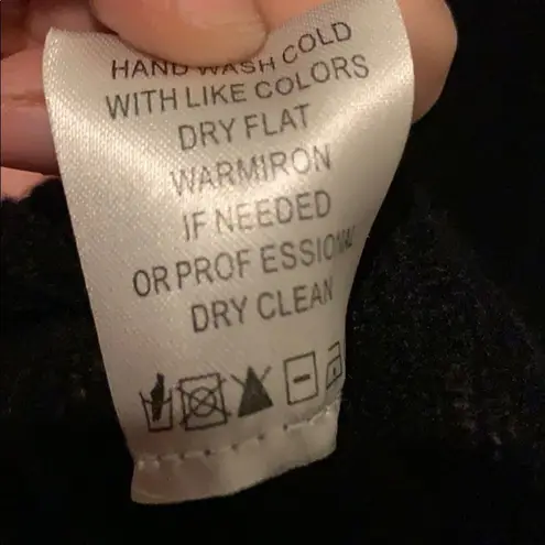 NWOT Subtle Luxury cashmere sweater mini dress s/m Black Size M