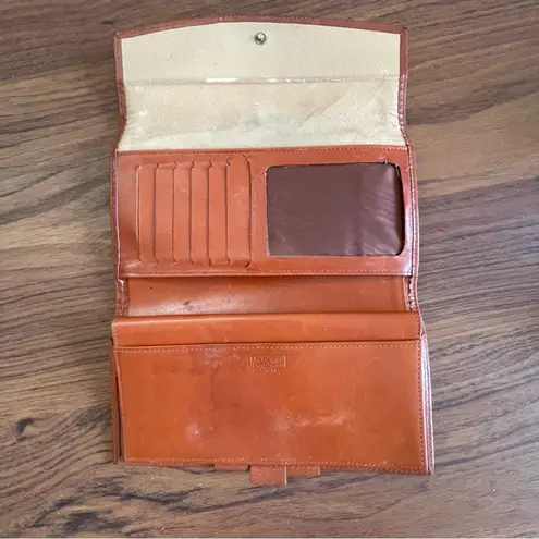 Dooney & Bourke D&B Wallet - Image 3