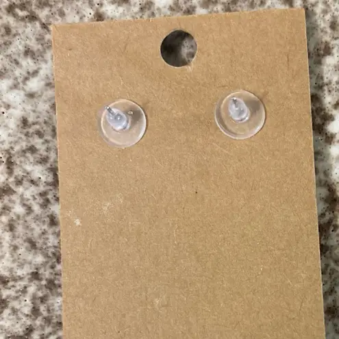 NWT Triple Heart Seed Bead Earrings Red