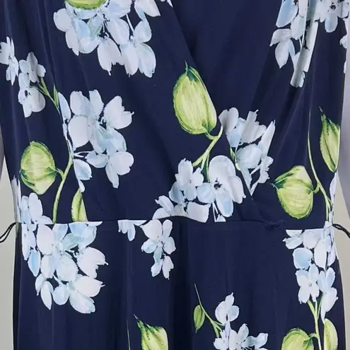 London Times Woman Floral Surplus Style Maxi Dress (Missing Belt)