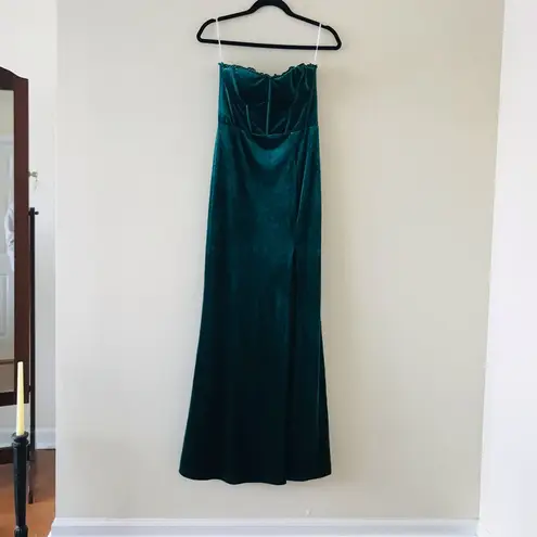 Lulus  Luxurious Allure Emerald Green Velvet Strapless Maxi Dress, Size Medium