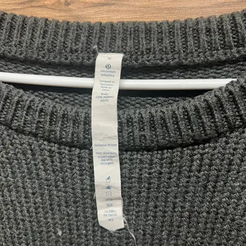 Lululemon  size 8 sweater