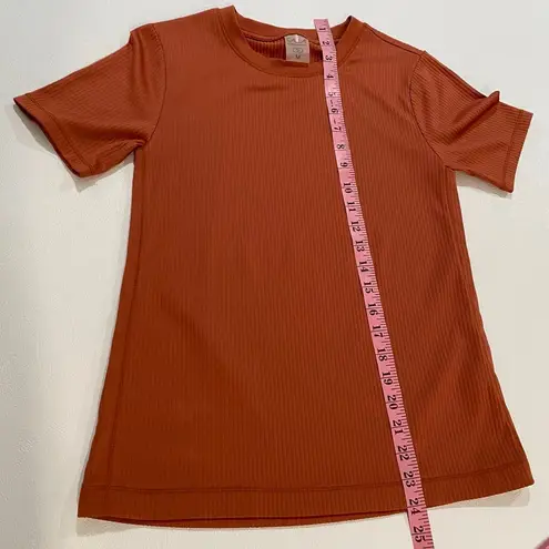 CALIA by Carrie Underwood Ribbed Tee Medium – Rust Terracotta Short Sleeve Top