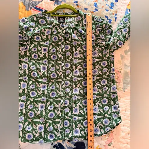 Bobeau L Floral Green 3/4 Sleeve Ruched Shoulder Blouse