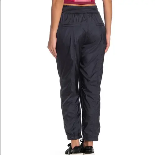 Free People  Black Utility Cargo Jogger Pants Sz S