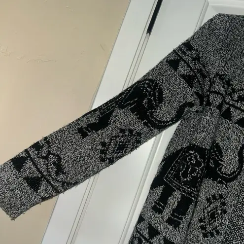 Absolutely Famous Gray and Black Elephant print Long Sleeve Cardigan Sz Small