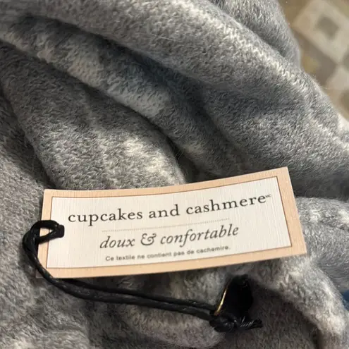 Cupcakes & Cashmere Snowflakes Nordic Turtleneck Gray Oversize Sweater Sz L NEW Size L